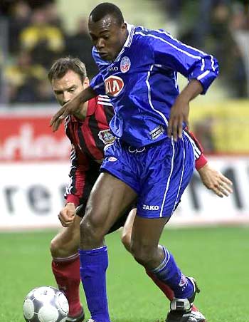 同时展示自 同时展示自